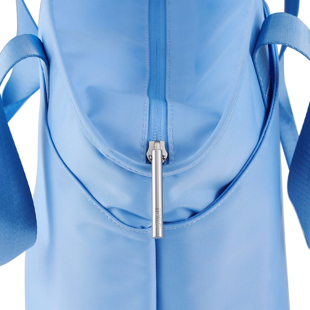 lunch-tote-d1 5341821_03-Swell-Lunch-Tote-Bag-Chambray-Blue-Zipper-Detail_8768.jpg