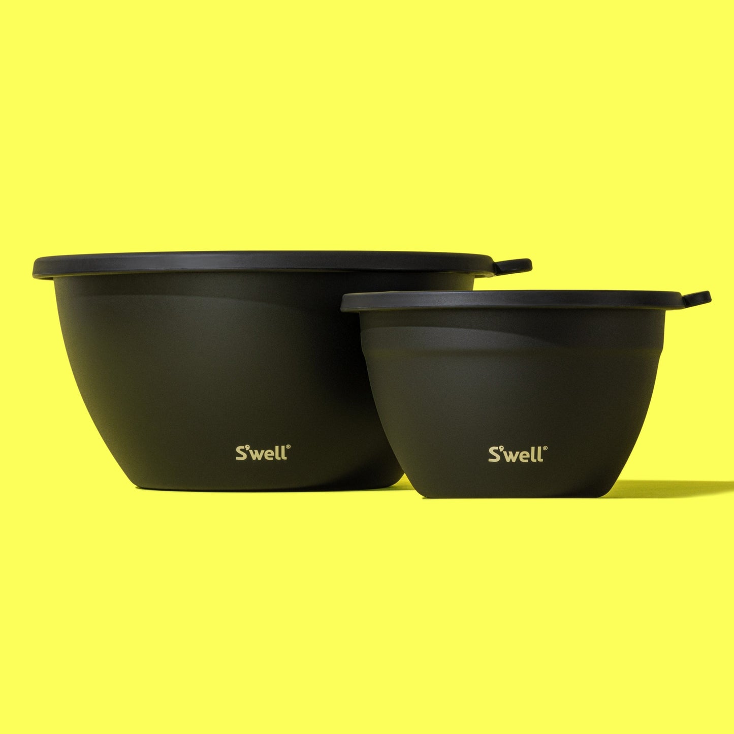 salad-bowl-kit-xl-184oz-l2 Swell-Onyx-Salad-Bowl-XL-Lifestyle.jpg